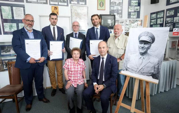 Wspieramy powstańców